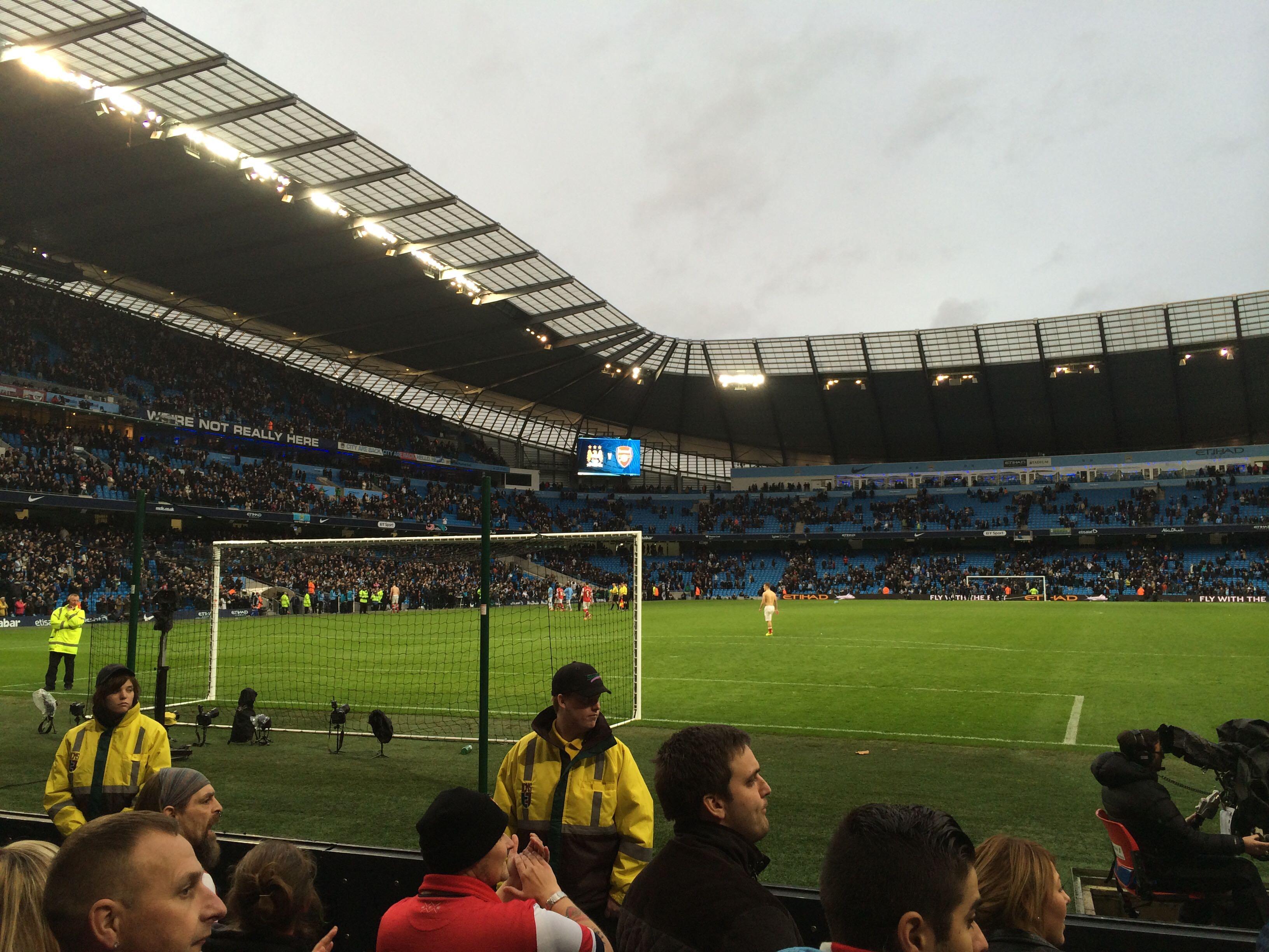 尽管仍处于 尽管仍处于