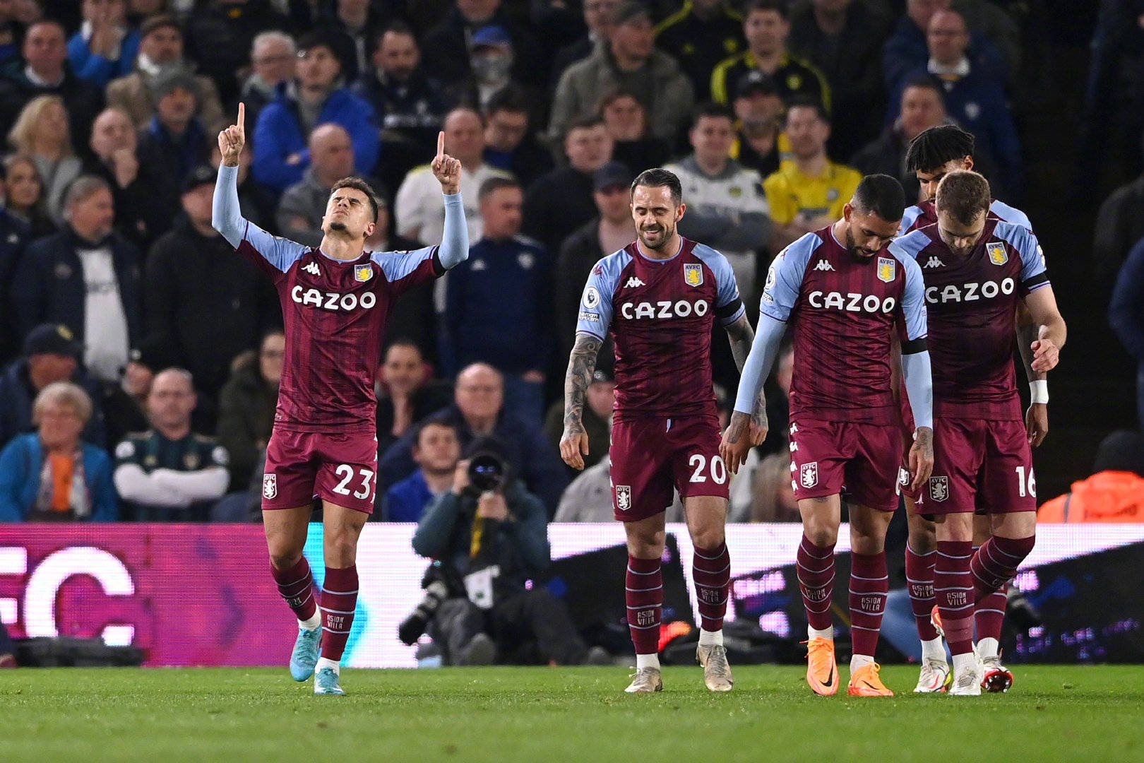 赛事中屡创 赛事中屡创